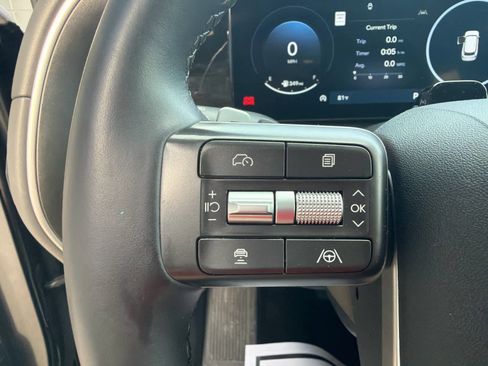Used 2026 Hyundai Palisade SEL FWD image 15