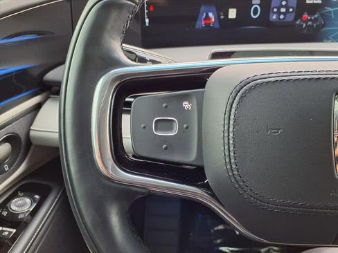 Certified 2024 Lincoln Nautilus Reserve w/ Equipment Group 202A image 11