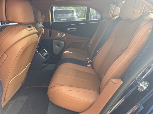 New 2025 Bentley Flying Spur Plug-In Hybrid AWD/4WD image 26