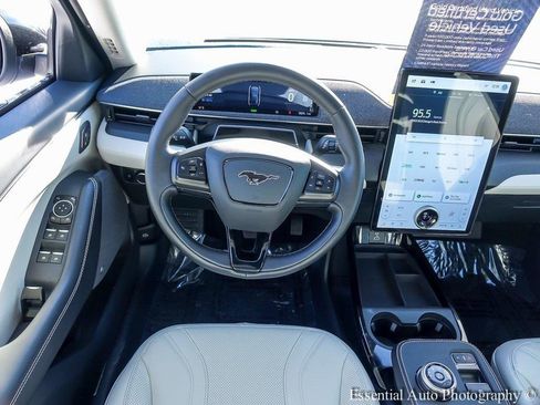 Certified 2023 Ford Mustang Mach-E Premium image 13