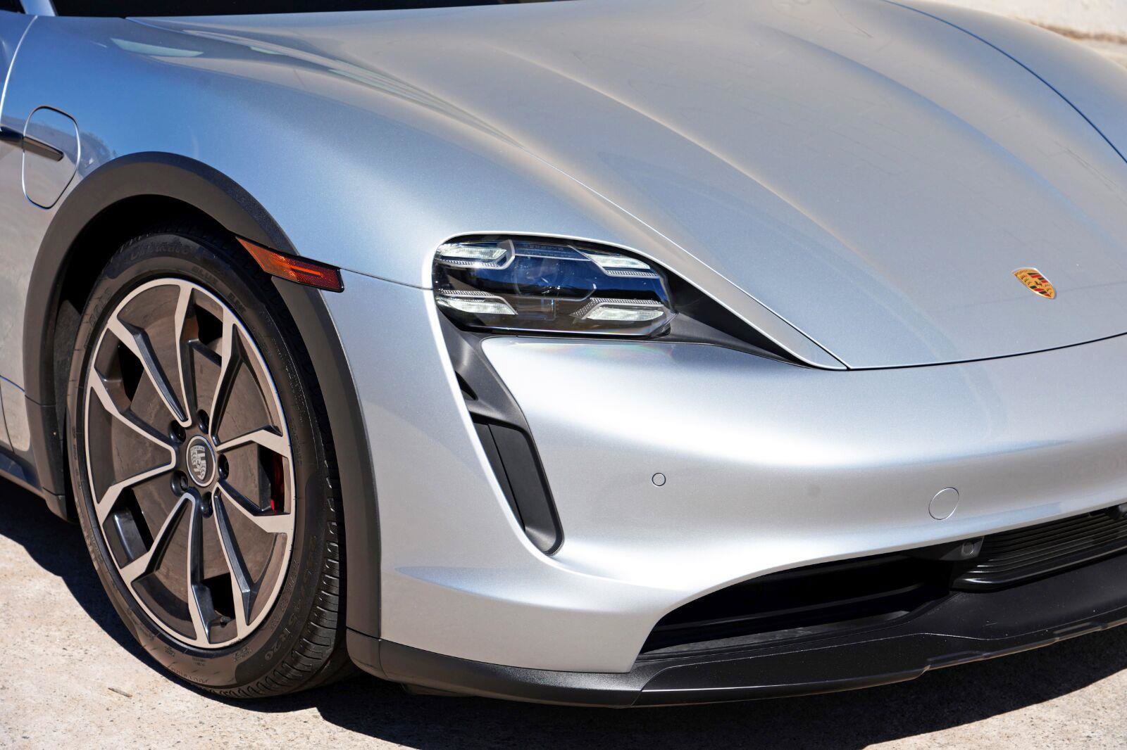 Used 2022 Porsche Taycan 4S AWD/4WD image 58