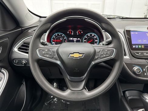 Certified 2020 Chevrolet Malibu LS image 23
