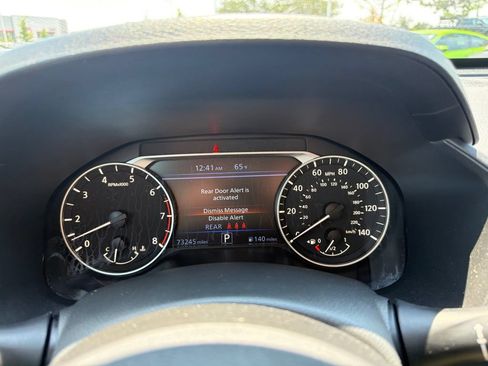 Used 2024 Nissan Altima 2.5 SV FWD image 28