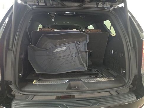 Used 2025 Chevrolet Tahoe High Country image 8