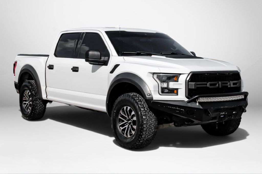 Used 2019 Ford F150 Raptor w/ Equipment Group 801A Mid AWD/4WD image 4