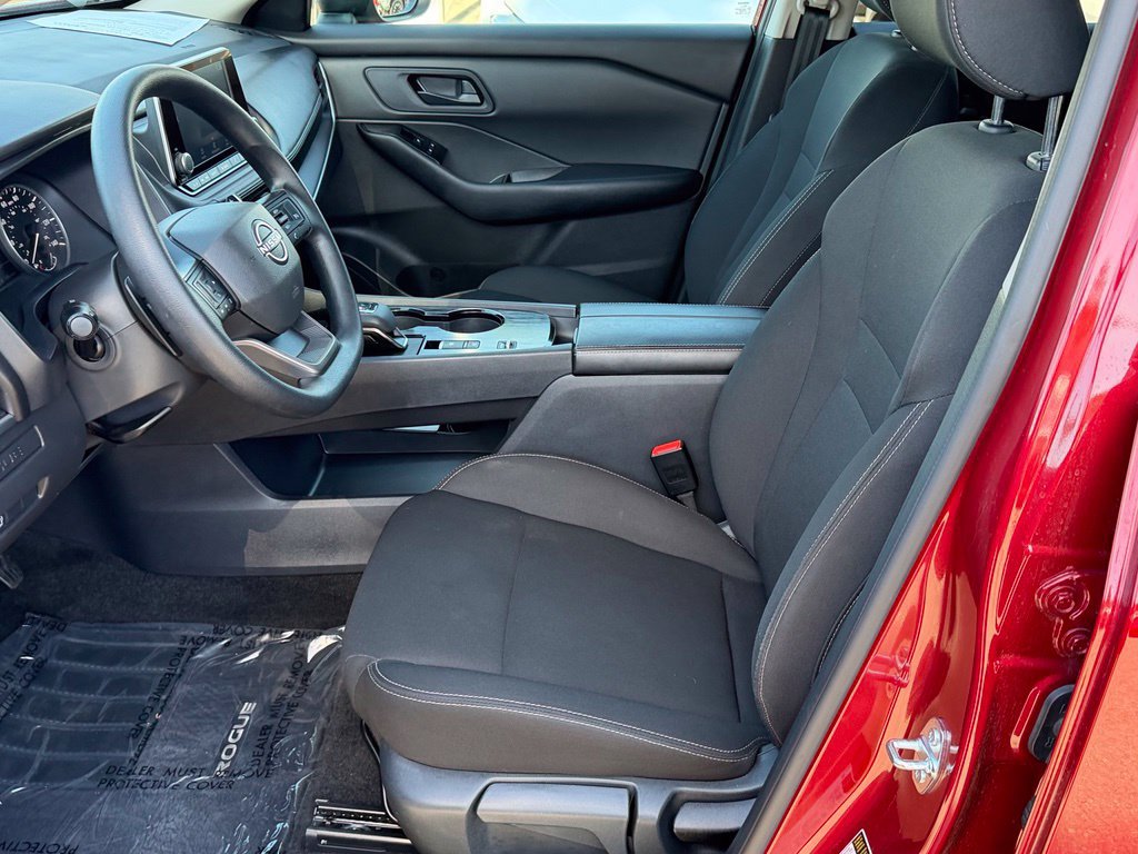 Certified 2025 Nissan Rogue S FWD image 11