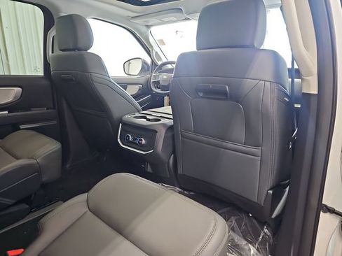 New 2026 Ford Expedition Max Active AWD/4WD image 32