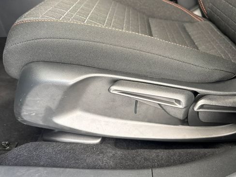 Certified 2026 Honda HR-V Sport image 14