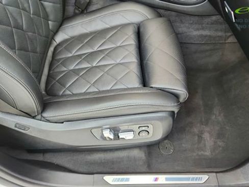 Used 2024 BMW X7 xDrive40i w/ M Sport Package AWD/4WD image 23