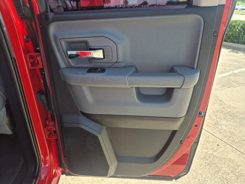 Used 2015 RAM 1500 Big Horn RWD image 18