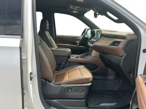 Used 2024 Chevrolet Tahoe High Country AWD/4WD image 22