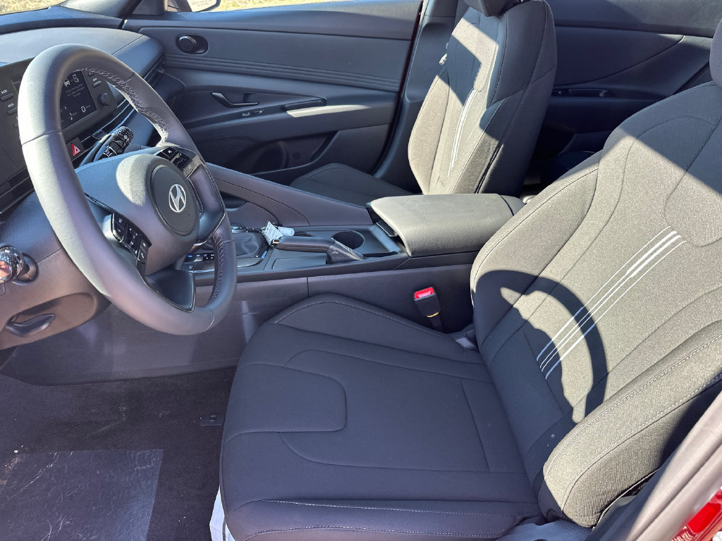 Certified 2026 Hyundai Elantra Sport FWD image 9