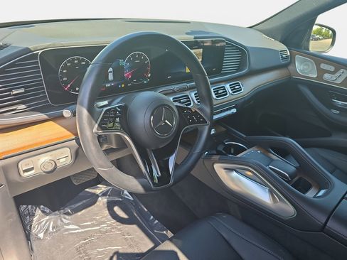 Used 2025 Mercedes-Benz GLE 350 4MATIC image 16
