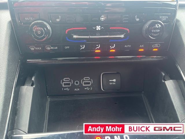 Used 2023 Jeep Grand Cherokee L Laredo AWD/4WD image 27