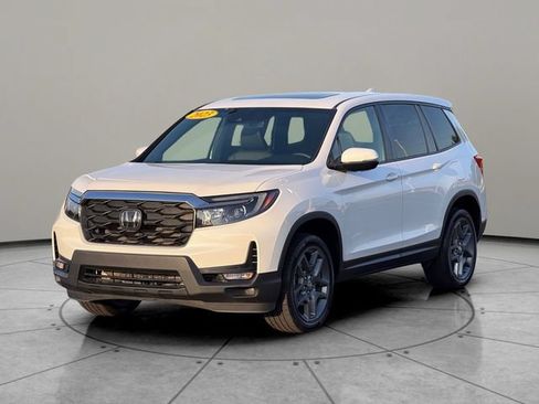 Used 2023 Honda Passport EX-L image 2