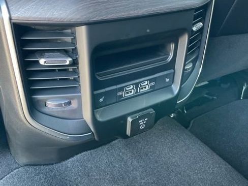 New 2026 RAM 2500 Laramie AWD/4WD image 20
