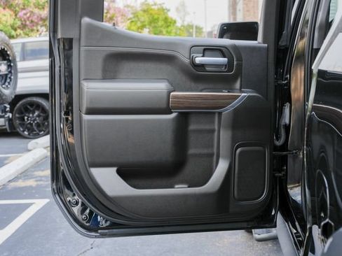 Used 2021 Chevrolet Silverado 1500 LT Trail Boss w/ Convenience Package II AWD/4WD image 43