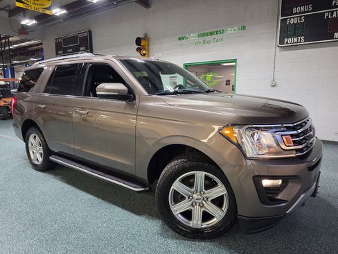 Used 2019 Ford Expedition XLT w/ Equipment Group 202A image 14