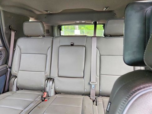 Used 2024 GMC Yukon Denali AWD/4WD image 7