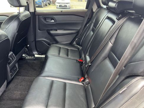 Used 2023 Nissan Rogue SL w/ SL Premium Package image 25