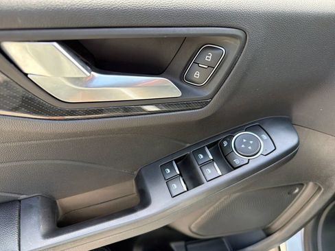Used 2023 Ford Escape ST-Line w/ Tech Pack #1 AWD/4WD image 17