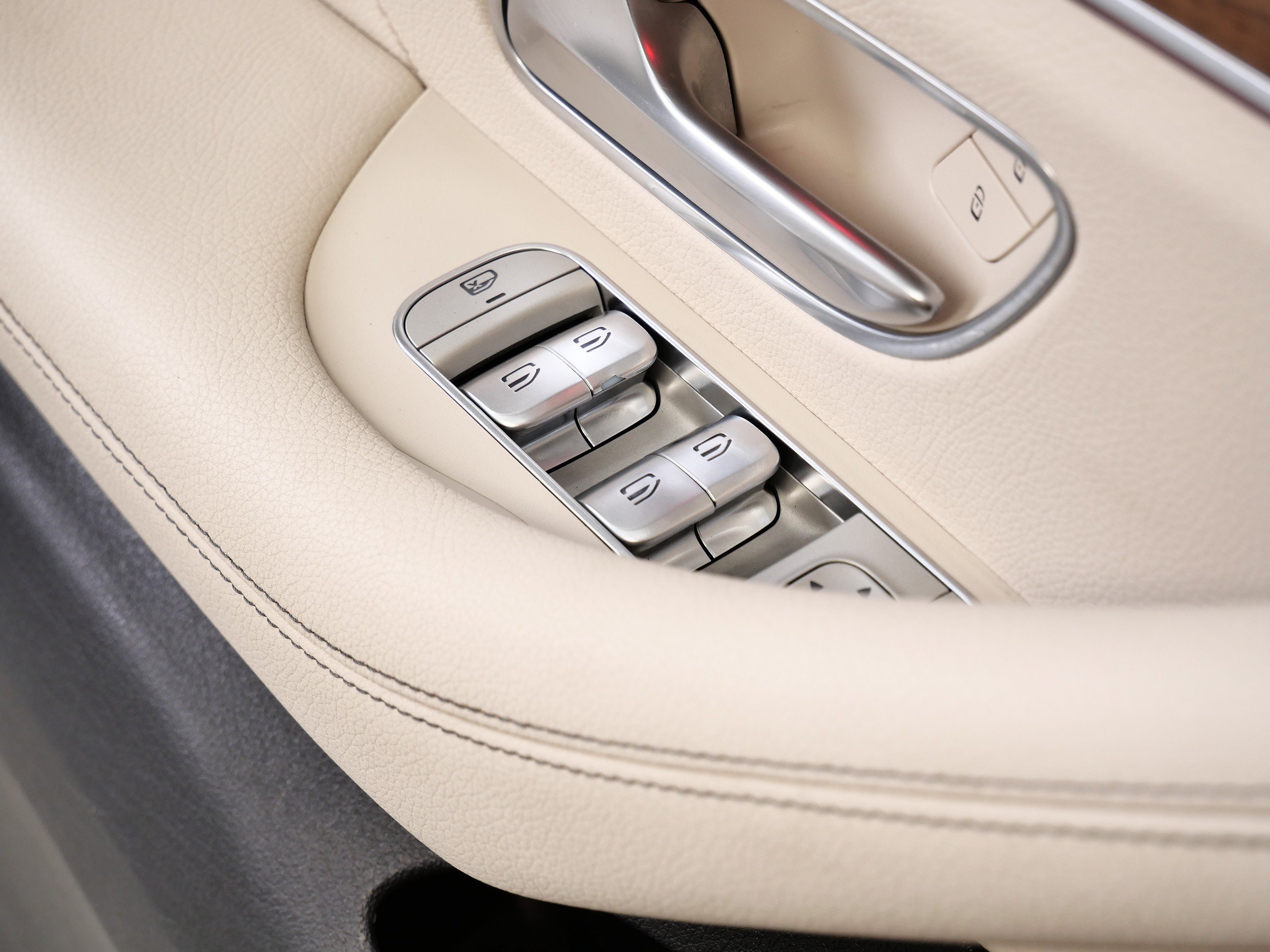 Certified 2023 Mercedes-Benz GLE 350 4MATIC image 32