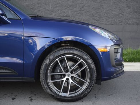 Used 2026 Porsche Macan image 11