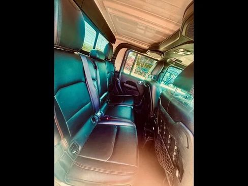 Used 2023 Jeep Gladiator Mojave w/ Trailer Tow Package AWD/4WD image 8