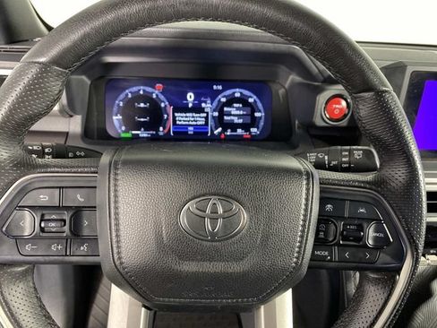 Used 2025 Toyota 4Runner TRD Off-Road AWD/4WD image 14