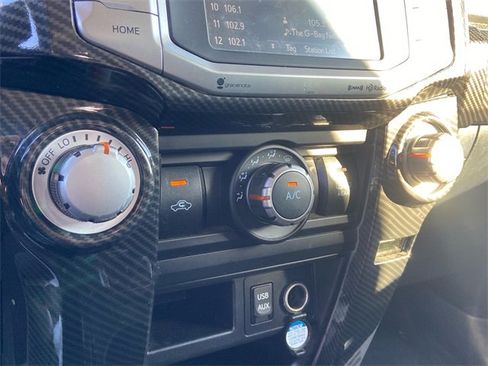 Used 2016 Toyota 4Runner SR5 image 23