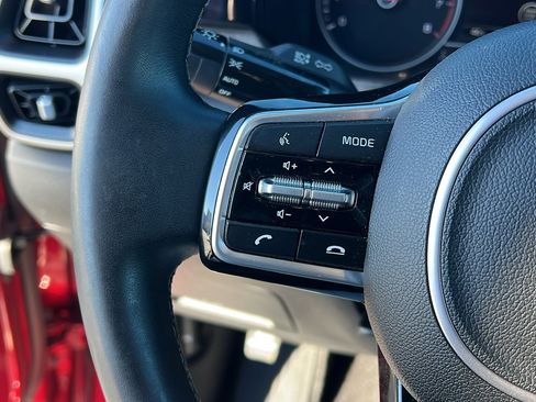 Used 2022 Kia Sorento S image 12