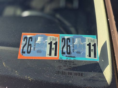 Used 2015 Mercedes-Benz GLK 350 GLK 350 4MATIC AWD 4dr SUV image 27