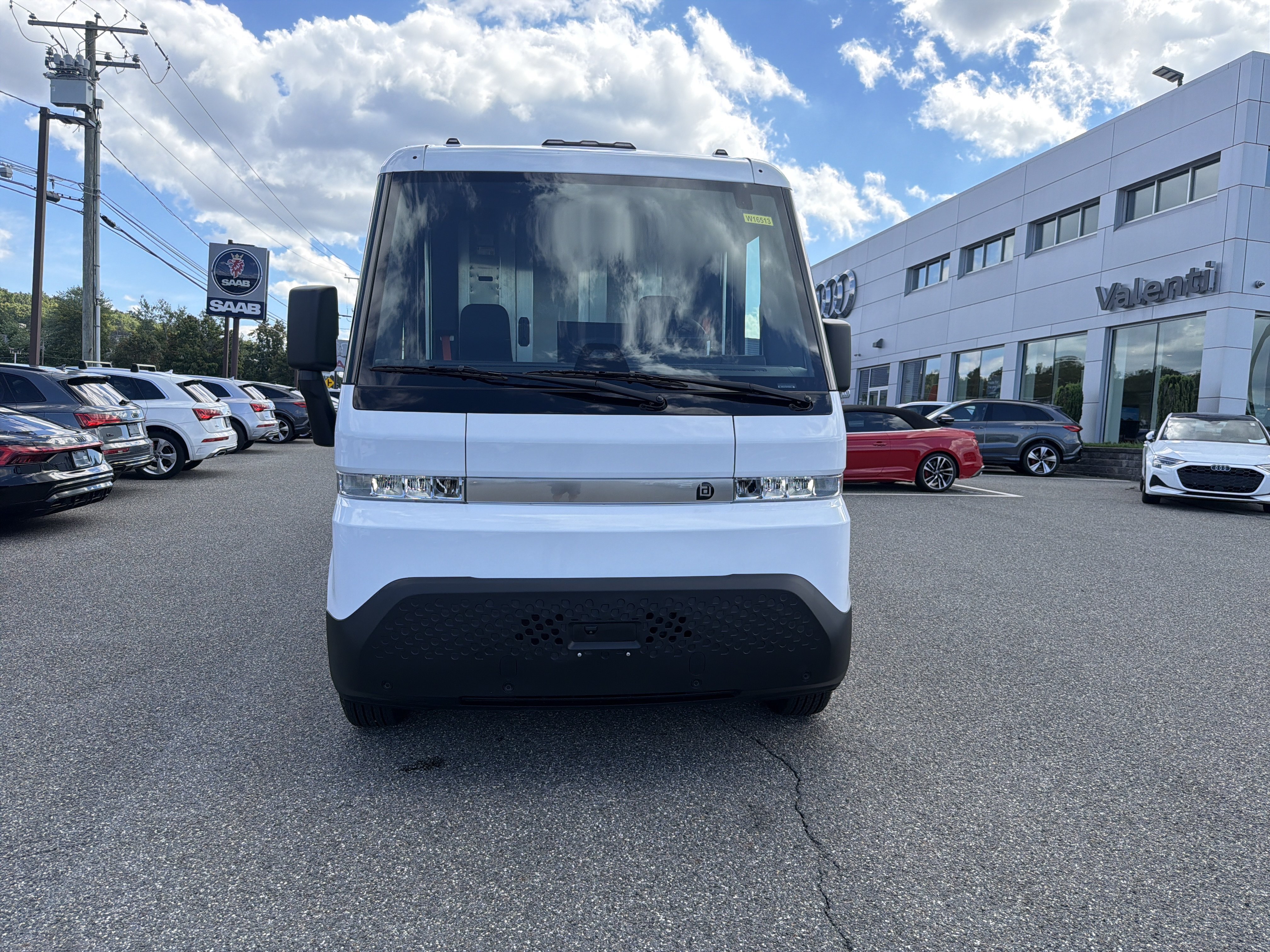 Used 2024 Chevrolet Brightdrop 600 w/ Commercial Equipment Package AWD/4WD image 2
