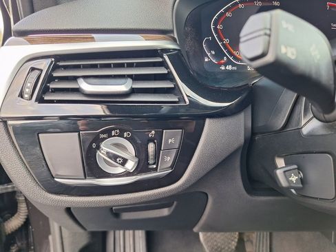 Used 2023 BMW 530i 530i w/ Premium Package image 24