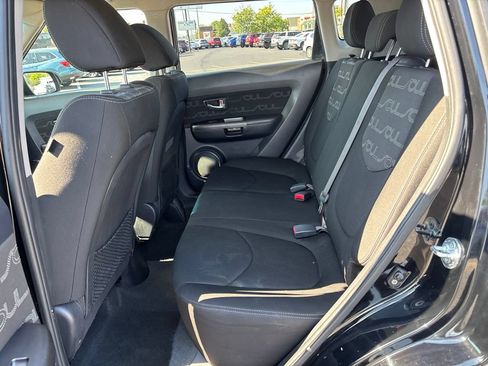 Used 2012 Kia Soul + FWD image 28
