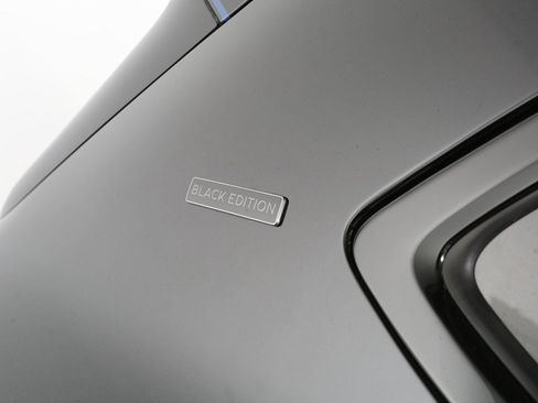 Certified 2025 Bentley Bentayga image 14