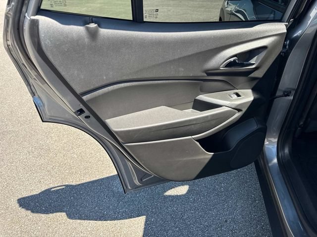 Used 2025 Chevrolet Trax RS w/ Driver Confidence Package FWD image 14