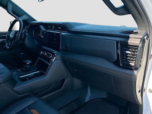 Used 2022 GMC Sierra 1500 AT4 w/ AT4 Preferred Package image 32