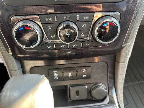 Used 2016 Buick Enclave Convenience image 28