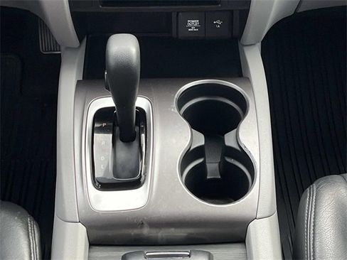 Used 2020 Honda Pilot LX image 17