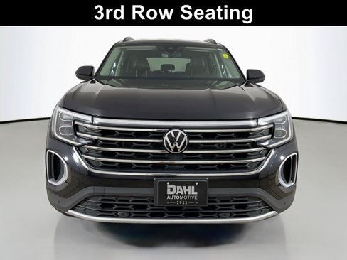 Used 2024 Volkswagen Atlas SE AWD/4WD image 3