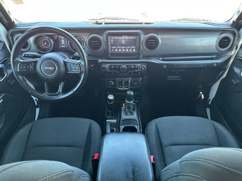 Used 2022 Jeep Wrangler Sport S image 16