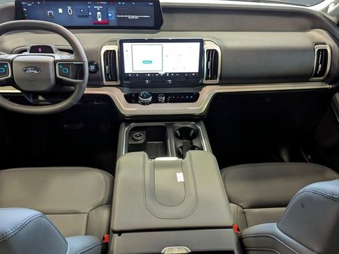 New 2026 Ford Expedition Max Active image 15