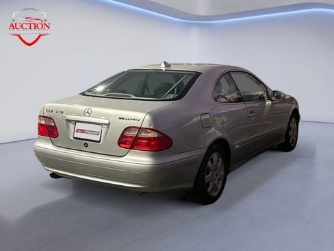 Used 2000 Mercedes-Benz CLK 320 Coupe image 5