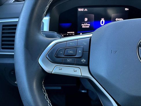 Used 2023 Volkswagen Atlas Cross Sport SE image 23