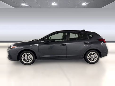 Used 2024 Subaru Impreza 2.0i AWD/4WD image 2