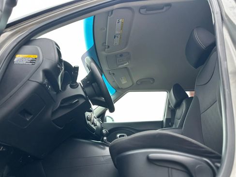 Used 2019 Kia Soul image 17