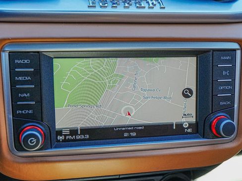 Used 2018 Ferrari California T image 20