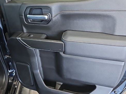 Used 2021 GMC Sierra 1500 AT4 image 16