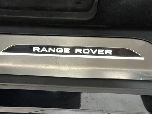 Used 2025 Land Rover Range Rover Sport SE AWD/4WD image 26